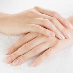 Grzbiety dłoni - usuwanie zmarszczek kwasem hialuronowym