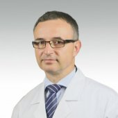 dr n.med.  Piotr  Mielcarek