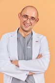Dr n. med. Maciej  Sroczyński 